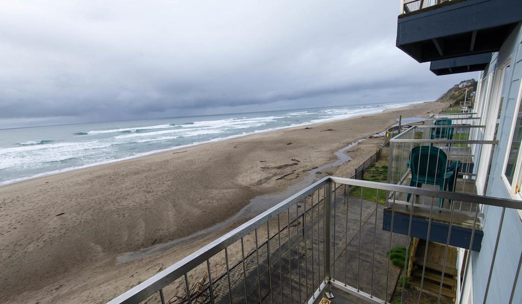 Sandcastle Beachfront Lincoln City Exterior photo